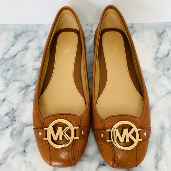 NWOT Michael Kors Fulton Leather Luggage Flats - Picture 2 of 12